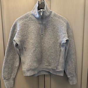 Lulu lemon grey quarter zip in size 2 (like new)